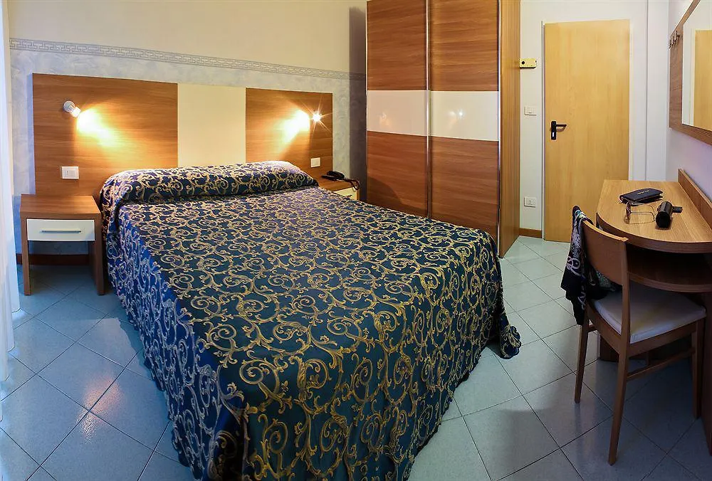 Hotel Aldebaran Riccione 3*,